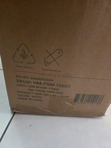 190 x 99 x 30 Zinus New Packed Mattress