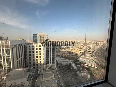 APRIL OFFER! | ONE MONTH FREE! | Pool & Gym | Clean and Modern Apartment | Prime Location