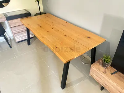 Oak dining table with black metal legs - Skovlunde style (90x200cm)