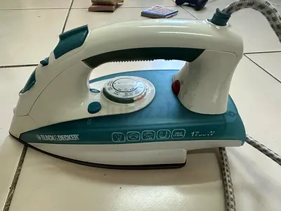Iron Black and Decker