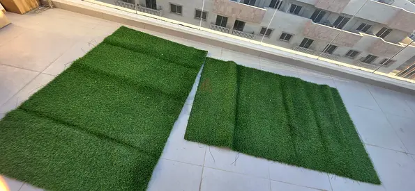Artificial Grass Turf Rolls / Pieces - Good Condition