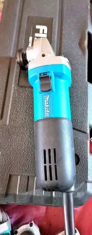 Grander 4.5, inch Makita brand