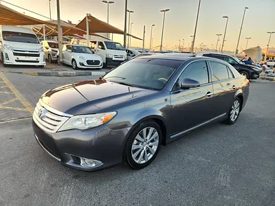 Toyota Avalon Limited 2011 - American Specs - Well Maintained