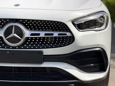 Mercedes-Benz GLA 200, миниатюра 3