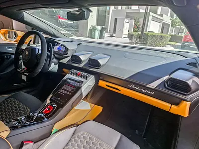 2023 Lamborghini HURACAN thumbnail 9