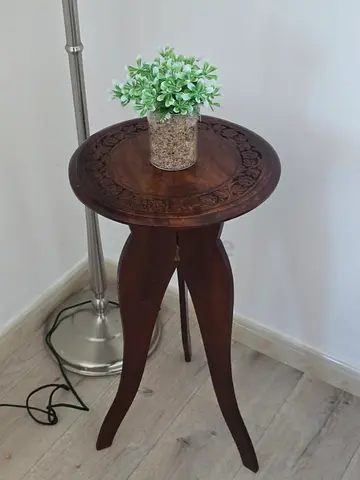 Antique Wooden Carved Round Side Table (Dark Brown)