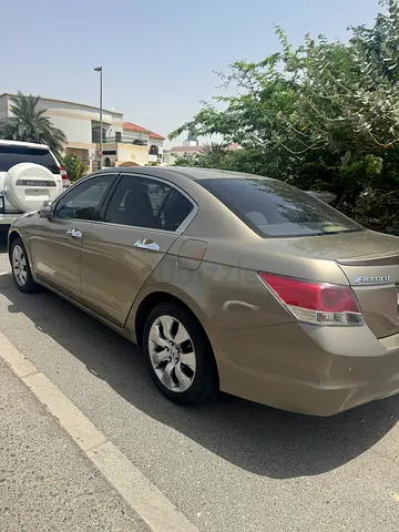 Honda Accord i-VTEC 2010 model GCC Single owner