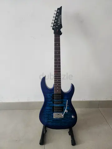 Ibanez GIO GRX70QA-TBB flawless condition with whammy bar