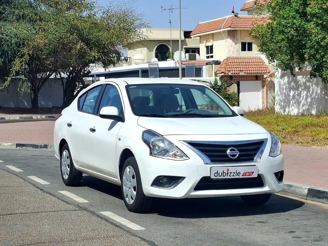 Nissan Sunny 2025 — photo 1 of 14