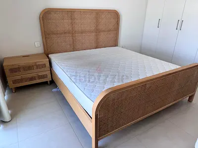 Anasa King Bed (180×200 cm) - Rattan/Wicker Frame, Light Natural Finish