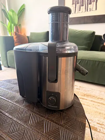 Kenwood centrifugal juicer in good working condition