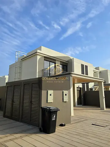 Falcon Island Brand New Corner TH ready to move