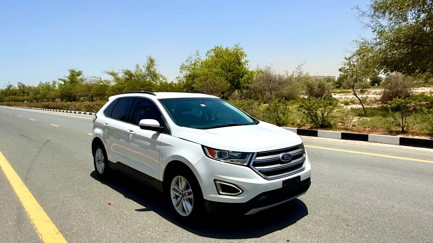 Ford Edge 2016 — photo 1 of 18
