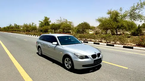 BMW 5-Series 523i 2010 GCC Specs - Well Maintained