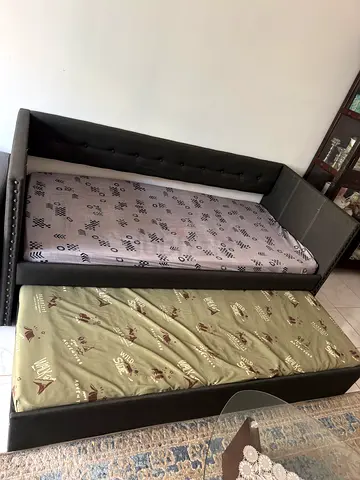 Modern Gray Daybed/Trundle Bed with 2 Mattresses