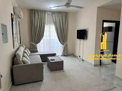 شقة فاخرة غرفة وصالة مفروشة بالكامل فرش جديد راقى جدا بموقع مميز جدا شاملة كافة الفواتير والانترنت وموقف سيارة خاص داخل الابراج
