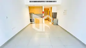 ✨ Furnished studio for sale in Al Mamsha, spacious area – a great opportunity at a bargain price