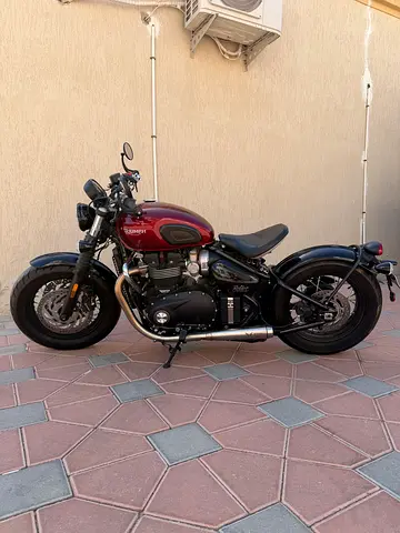 Truimph Bonneville Bobber ( price is negotiable)