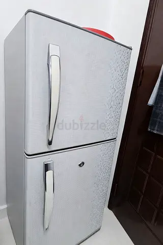 Fridge for sale 100