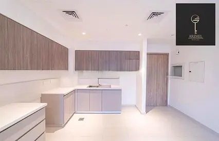 Unfurnished Apartment | Spacious & Bright | Vacant