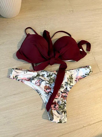 Flowery bikini - large