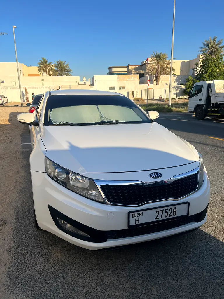 Kia Optima 2013 — photo 1 of 9