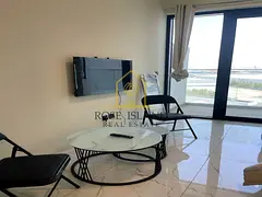 Spacious Studio / 12 Cheques including Bills