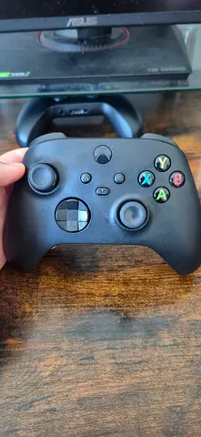 Broken RB Xbox Controller Black