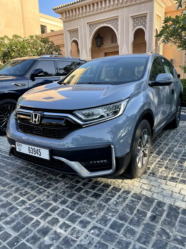 Honda CR-V 2022 — photo 1 of 5