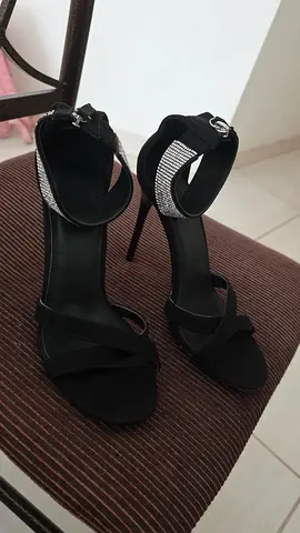 Heels size 38 for sale. Truffle collection