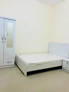 Single Executive Room in Mussaffah Shabiya