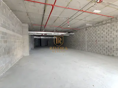 RETAIL SHOP I SHELL & CORE I PERFECT SPOT