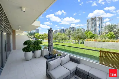 Park View | Spacious | Upgraded | Chiller Free