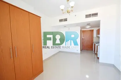 studio for rent in lake side Impz