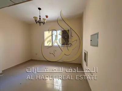 استوديو بموقع مميز جداً بجوار جميع الخدمات والمواصلات