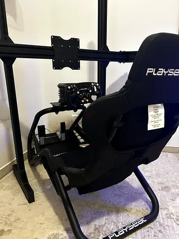 Racing Sim Rig | Fanatec CSL DD (8 nm) + Formula V2.5 Wheel + Playseat Trophy