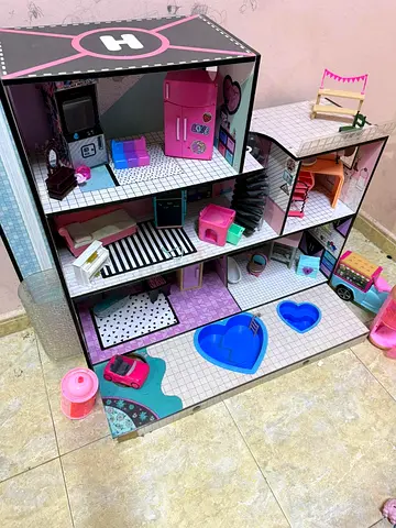 Large Multi-level Dollhouse with Furniture and Accessories