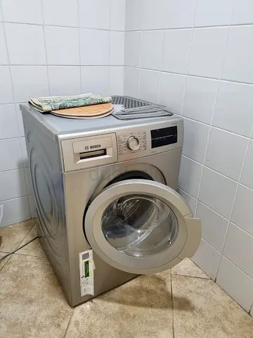 Bosch front-load washing machine - good condition
