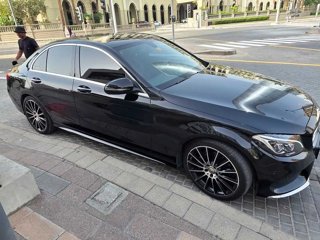 Mercedes-Benz C-Class 2016 — photo 1 of 7