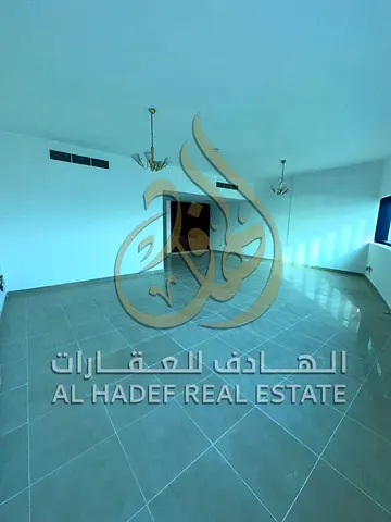 ✨🏡 شقة 3 غرف وصالة للإيجار في ممزر التعاون – إطلالة دبي – غرفة خادمة – باركن مجاني – مرافق متكاملة 🏡✨