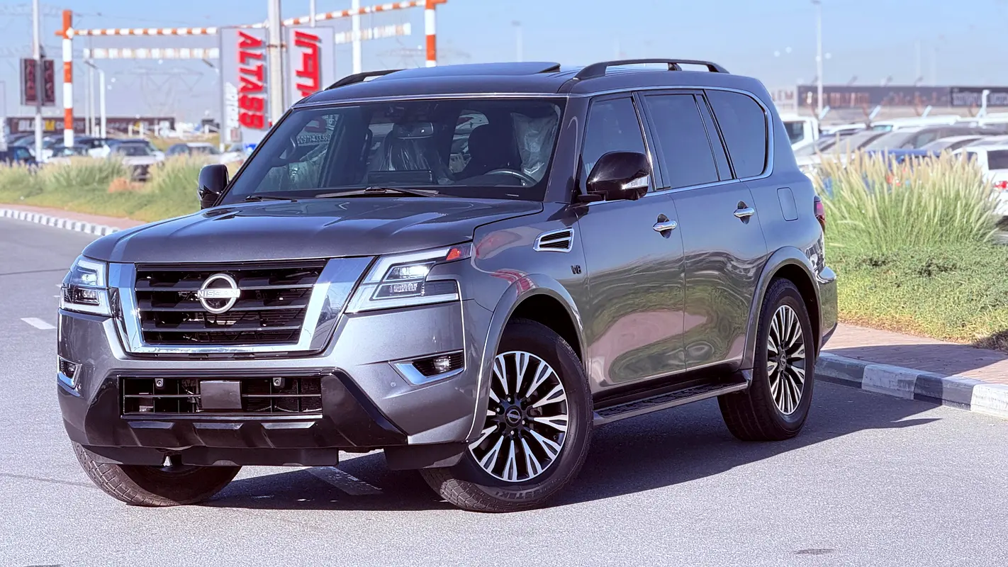 Nissan Armada 2021 — photo 1 of 20