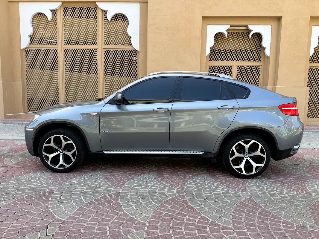 BMW X6 2010 — photo 1 of 12