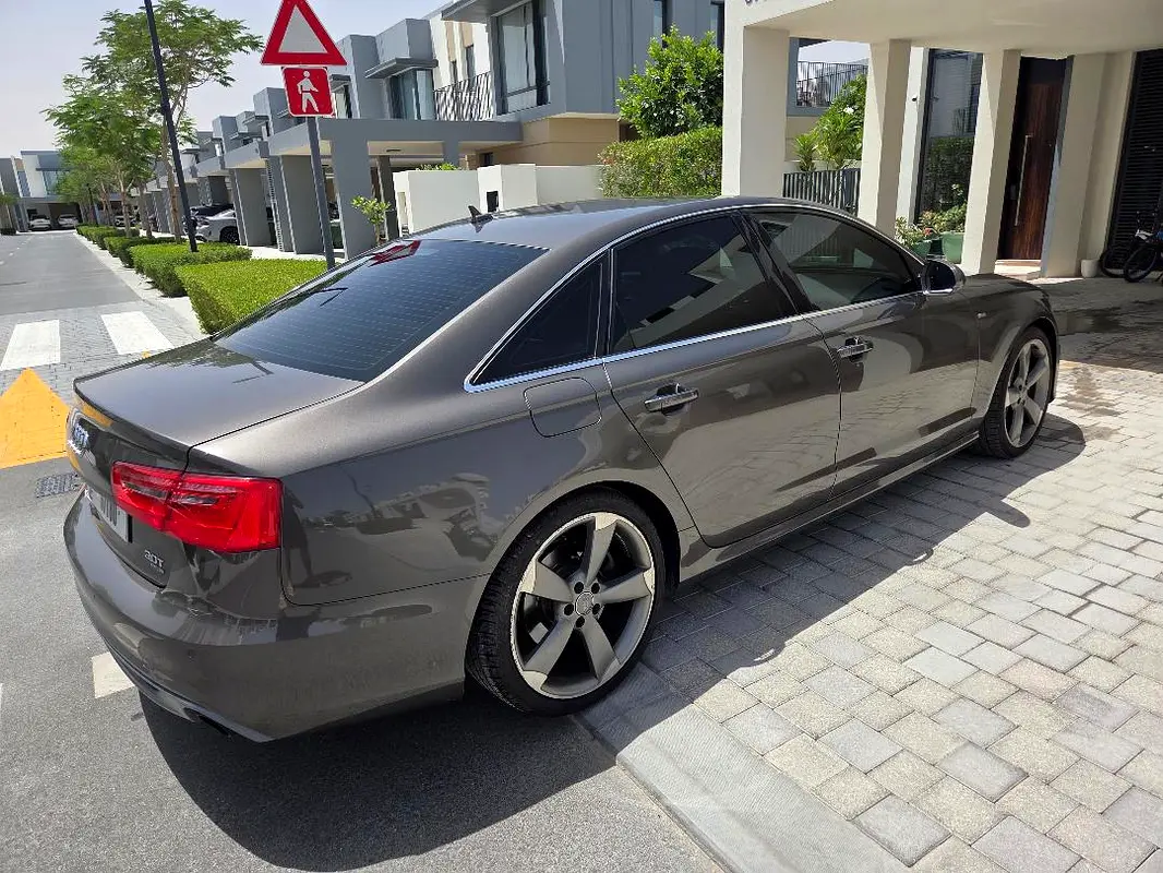 Audi A6 2013 — photo 1 of 7