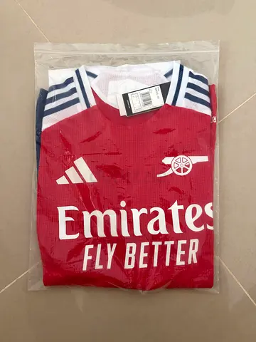 Arsenal Jerseys (replica)