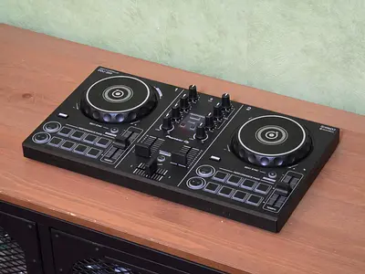 Pioneer DDJ-200 Smart DJ Controller (Boxed, Like New)