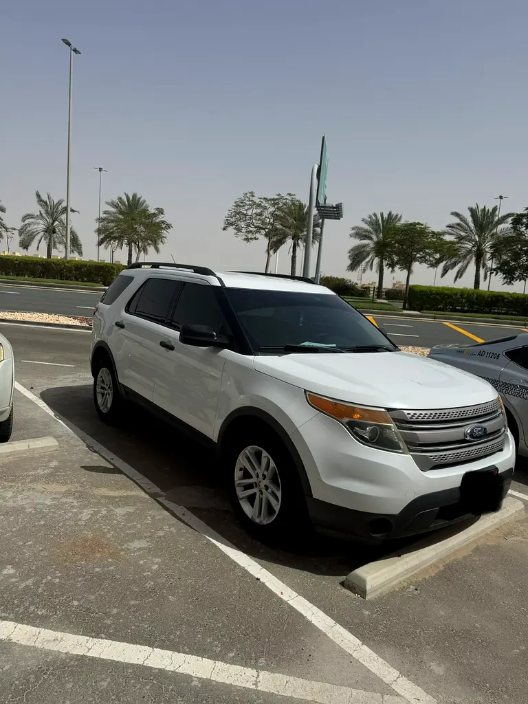 Ford Explorer 2014 — photo 1 of 5