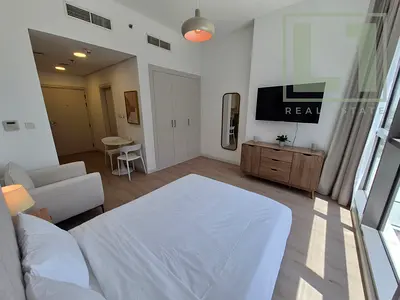 Newly Upgraded / Fully Furnished / Vacant