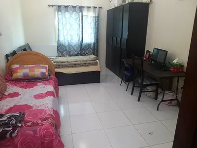 Spacious Bed space available for Executive Bachelor In Dubai Border