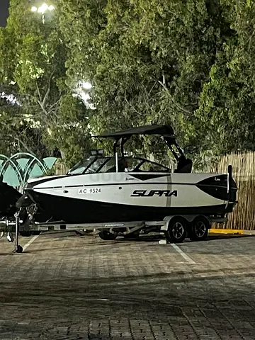 Supra SC starter wake family and friends boat!
