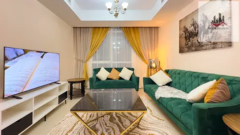 Sharjah, Al Khan: One bedroom, living room, kitchen, and two bathrooms. Price: 5500 AED including internet.